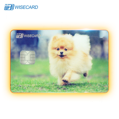 エッジ・グローとNFCのカスタムLED会員カード